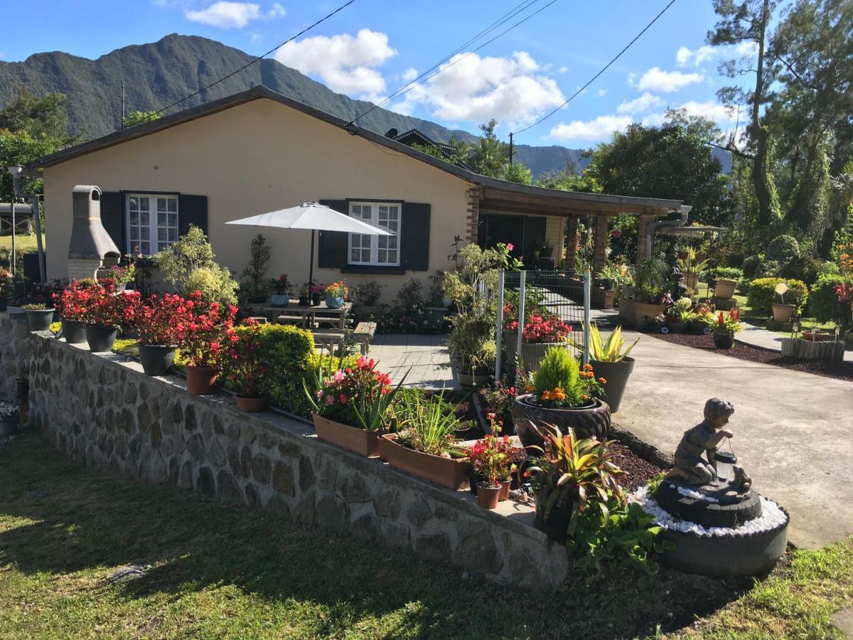 萨拉济Ti Kaz Hoareau住宿加早餐旅馆 外观 照片