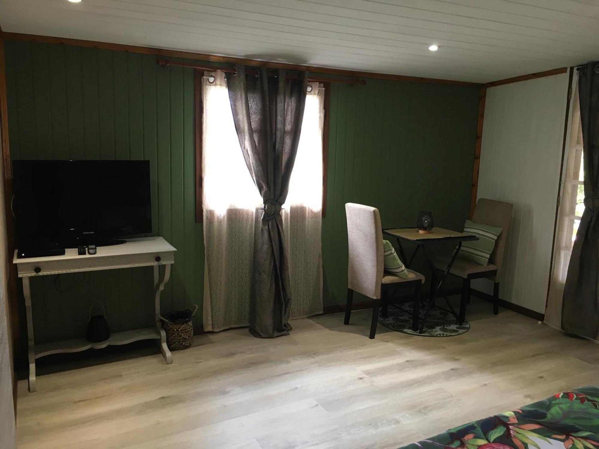 萨拉济Ti Kaz Hoareau住宿加早餐旅馆 外观 照片